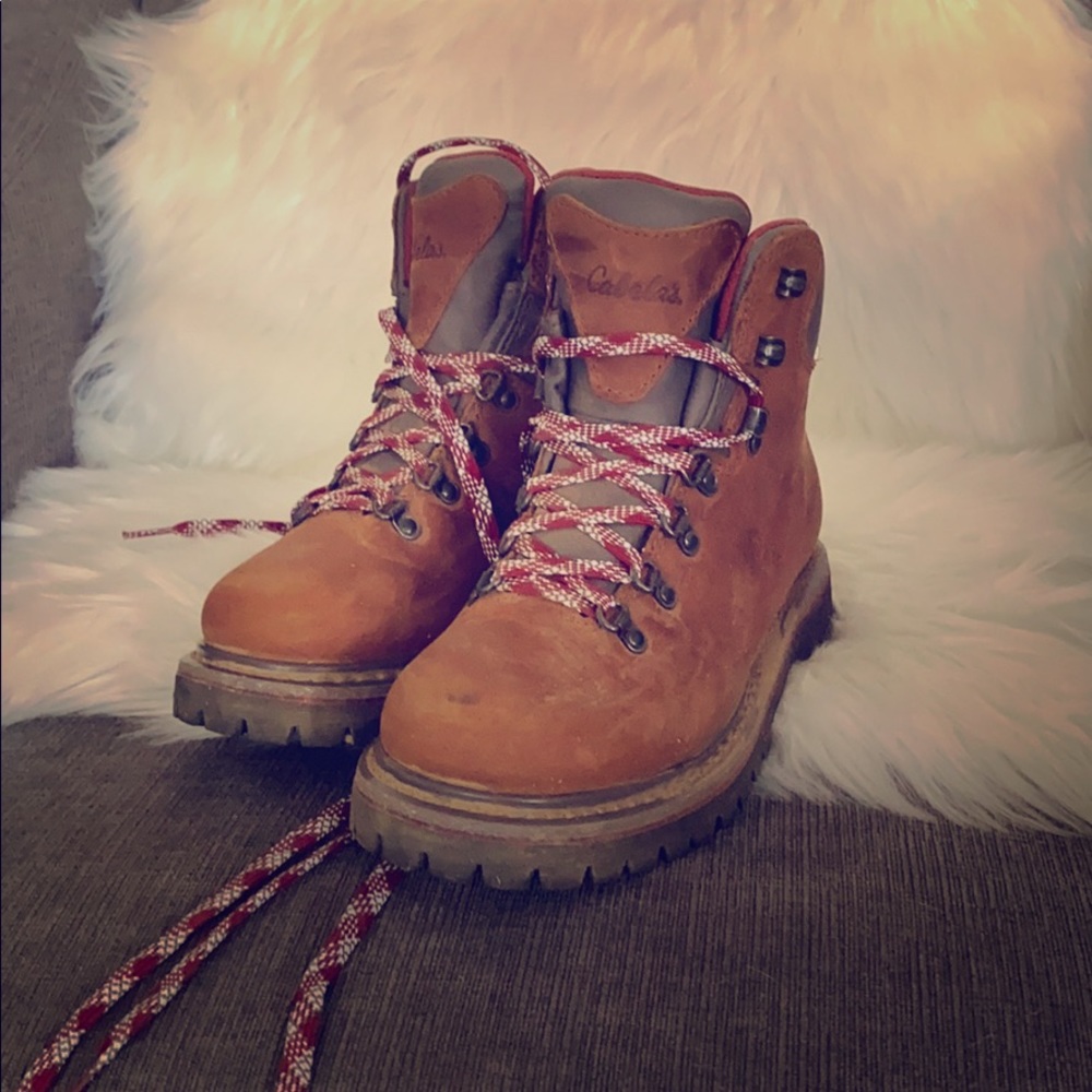 Cabela’s hiking boots